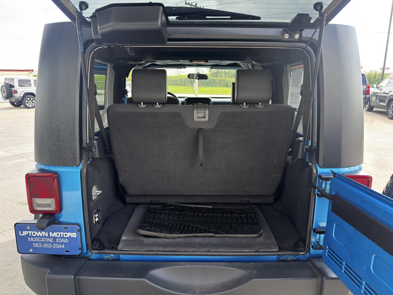 Jeep Wrangler 4WD 2dr Islander *Ltd Avail* 2010