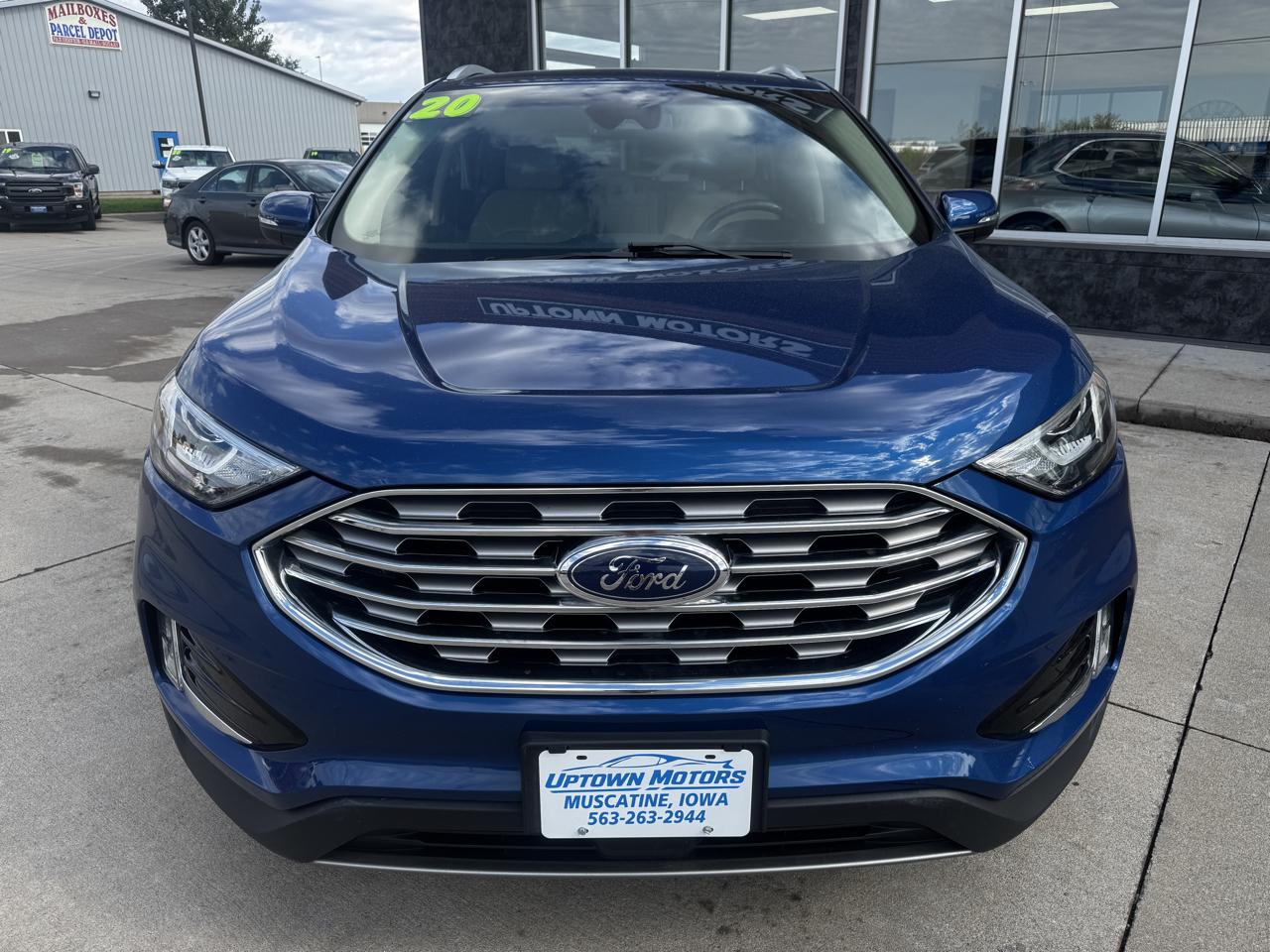 Ford Edge photo 2