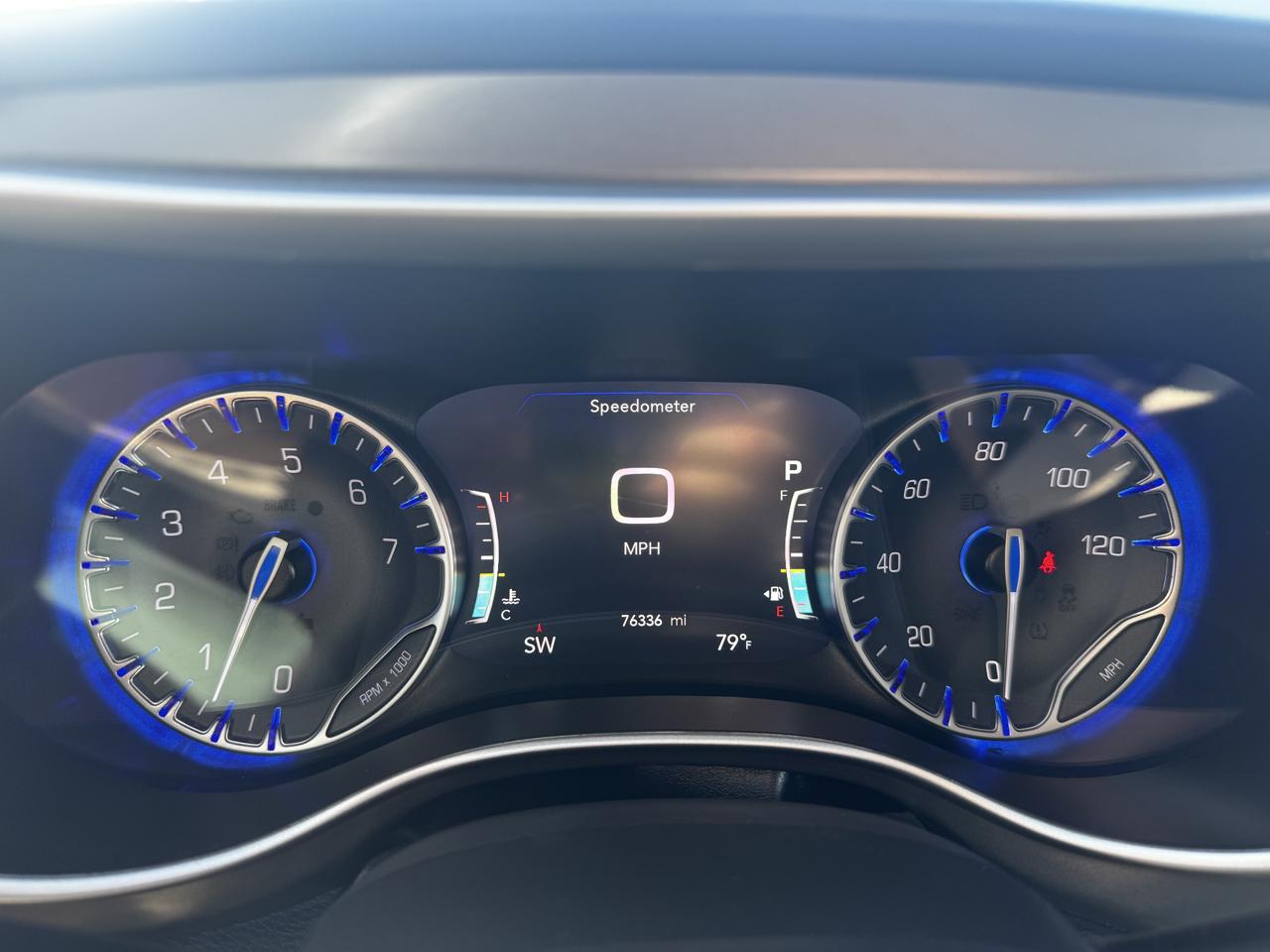 Chrysler Pacifica Touring L FWD 2023