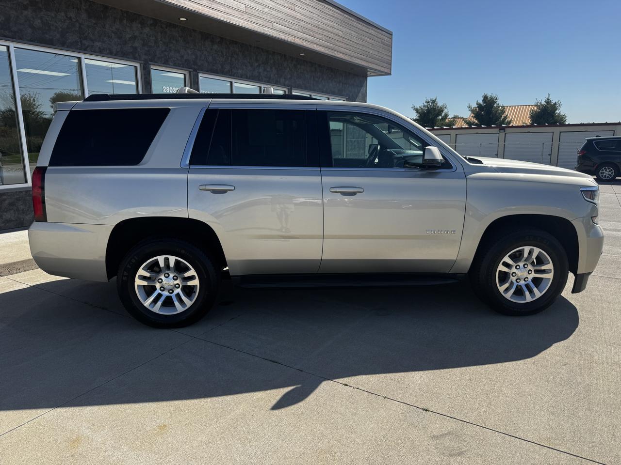 Chevrolet Tahoe 4WD 4dr LT 2015