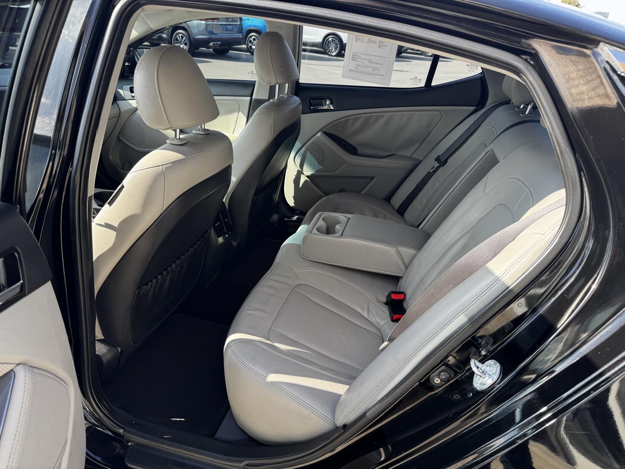 Kia Optima 4dr Sdn 2.4L Auto EX 2011
