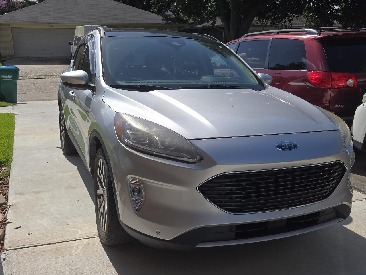 2020 Ford Escape Titanium 4WD