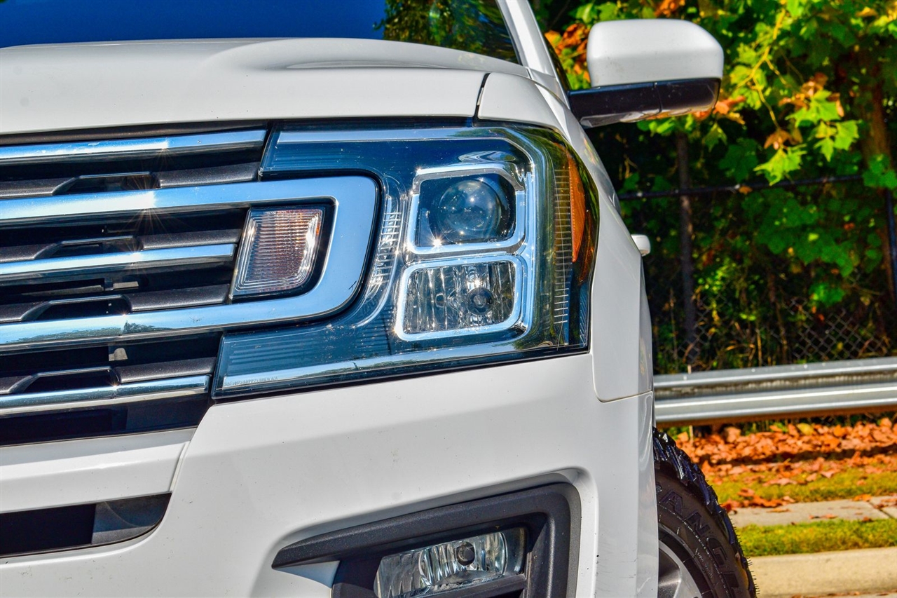 2019 Ford Expedition MAX XLT photo 4