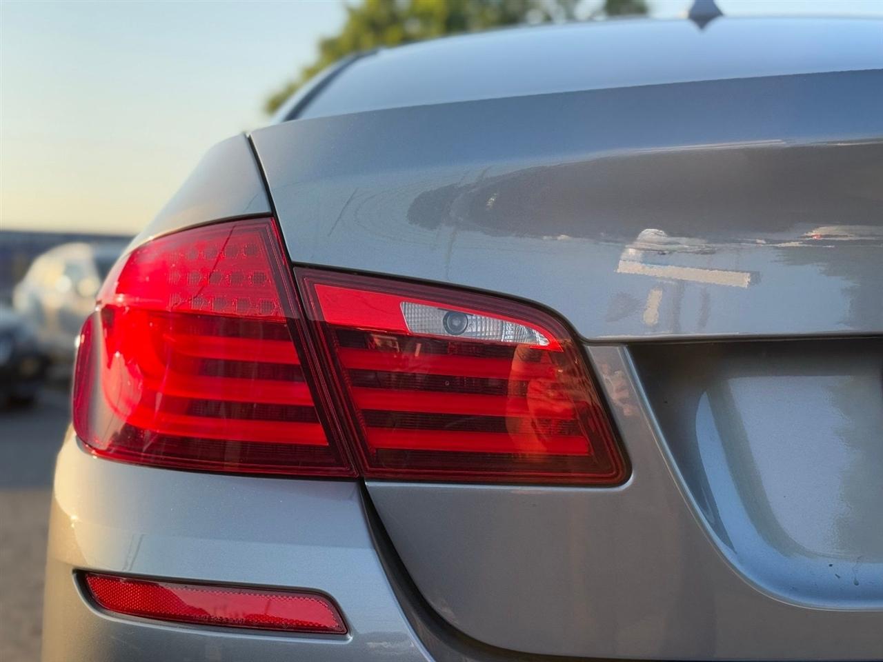 BMW 5 Series 4dr Sdn 535i RWD 2016