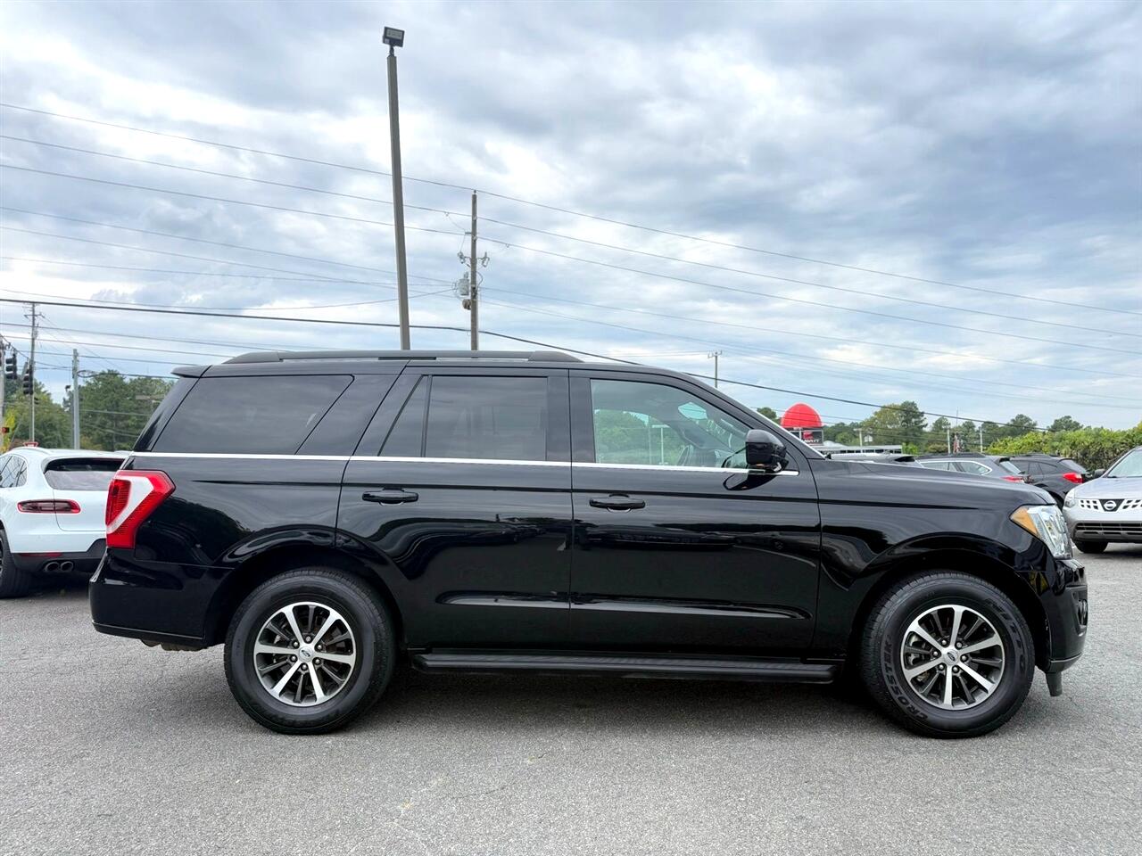 2018 Ford Expedition XLT photo 4
