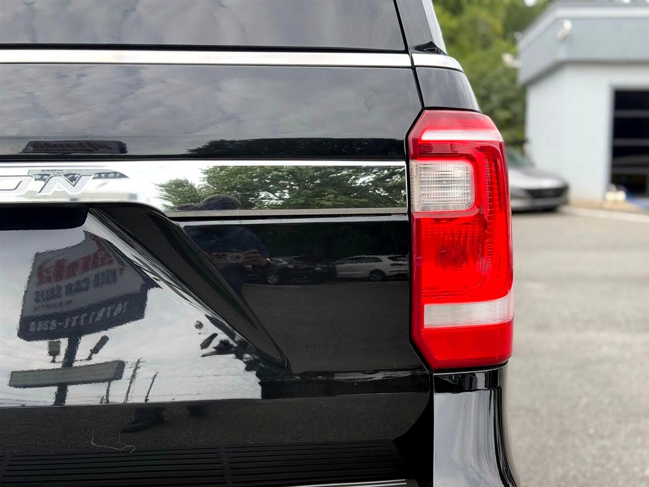 2018 Ford Expedition XLT photo 8