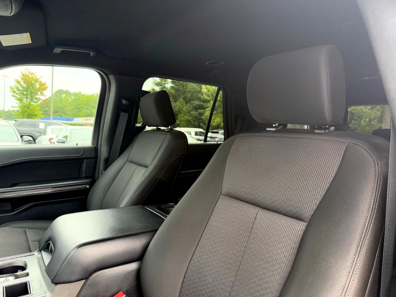 2018 Ford Expedition XLT photo 13