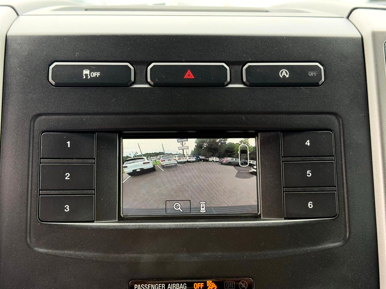 2018 Ford Expedition XLT photo 23