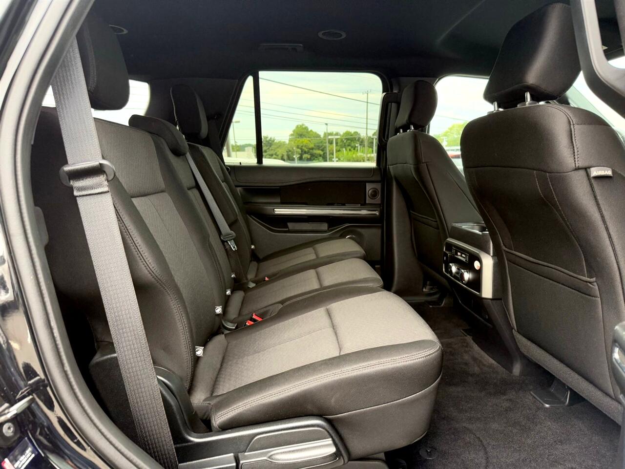 2018 Ford Expedition XLT photo 30