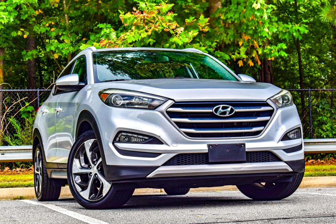 2017 Hyundai Tucson Sport photo 4