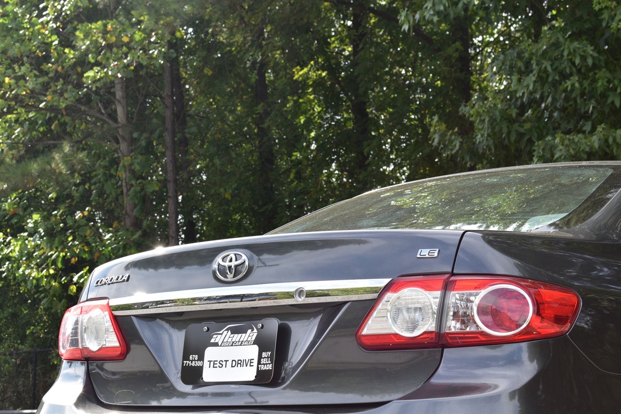 2012 Toyota Corolla photo 11