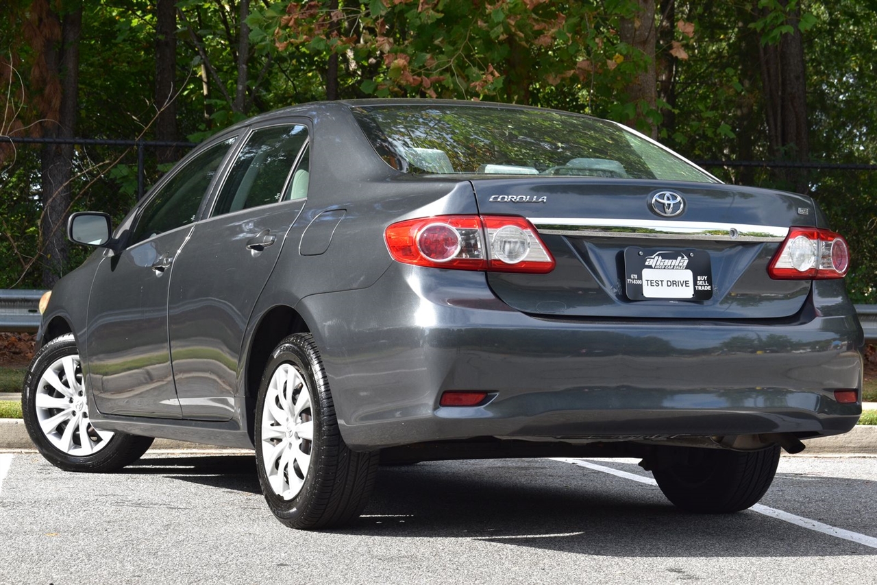 2012 Toyota Corolla photo 14