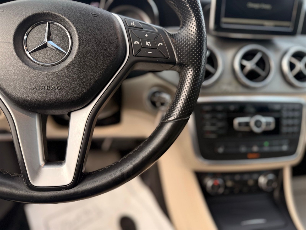 Mercedes-Benz CLA-Class 4dr Sdn CLA 250 4MATIC 2014