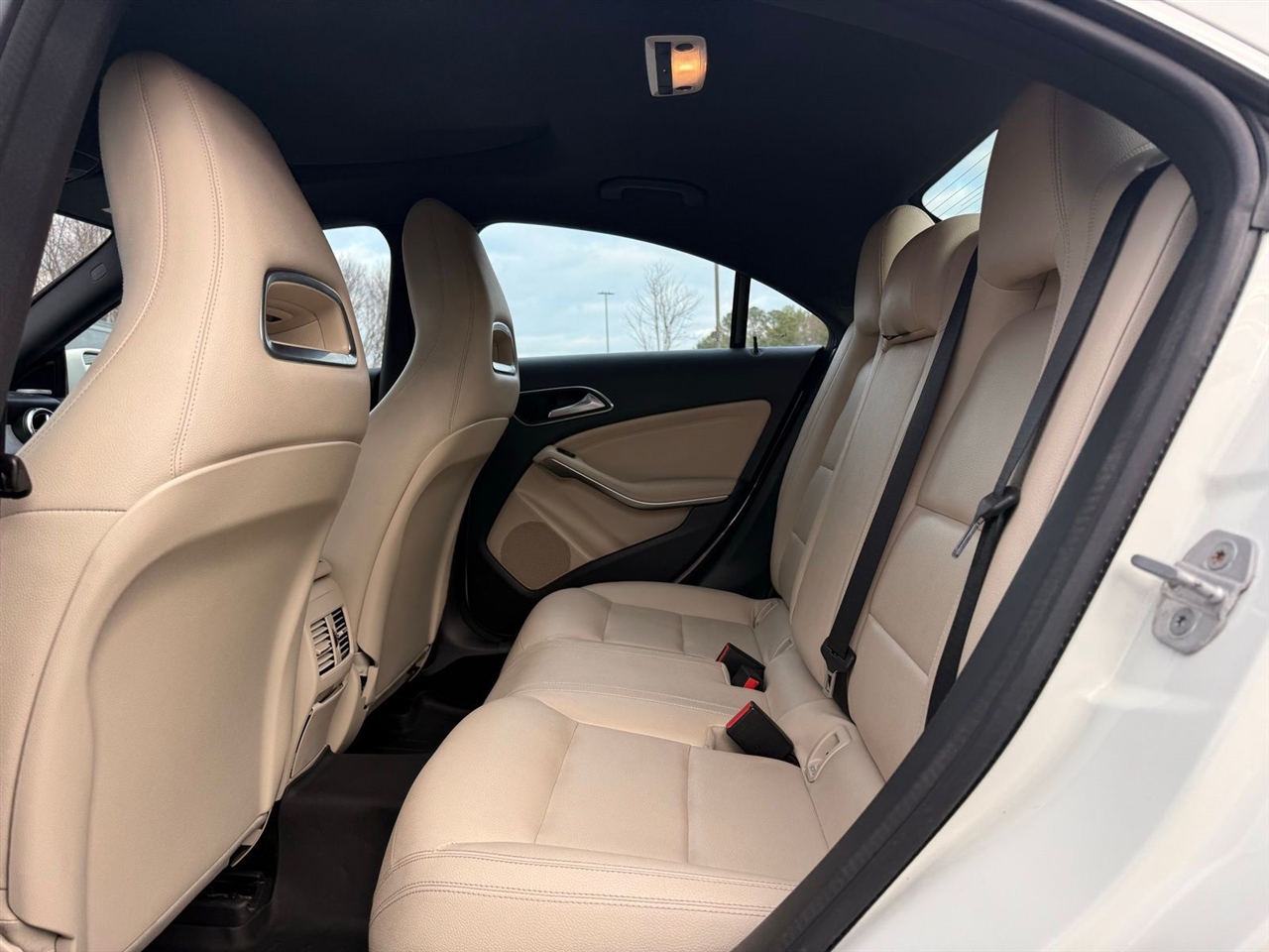 Mercedes-Benz CLA-Class 4dr Sdn CLA 250 4MATIC 2014