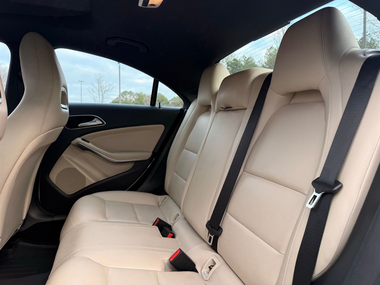 Mercedes-Benz CLA-Class 4dr Sdn CLA 250 4MATIC 2014