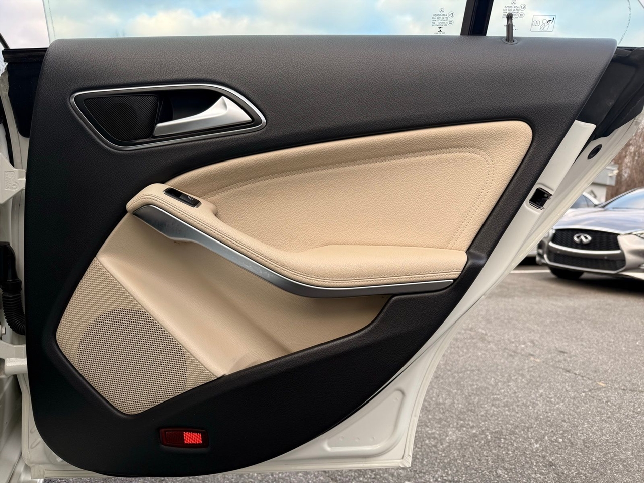 Mercedes-Benz CLA-Class 4dr Sdn CLA 250 4MATIC 2014