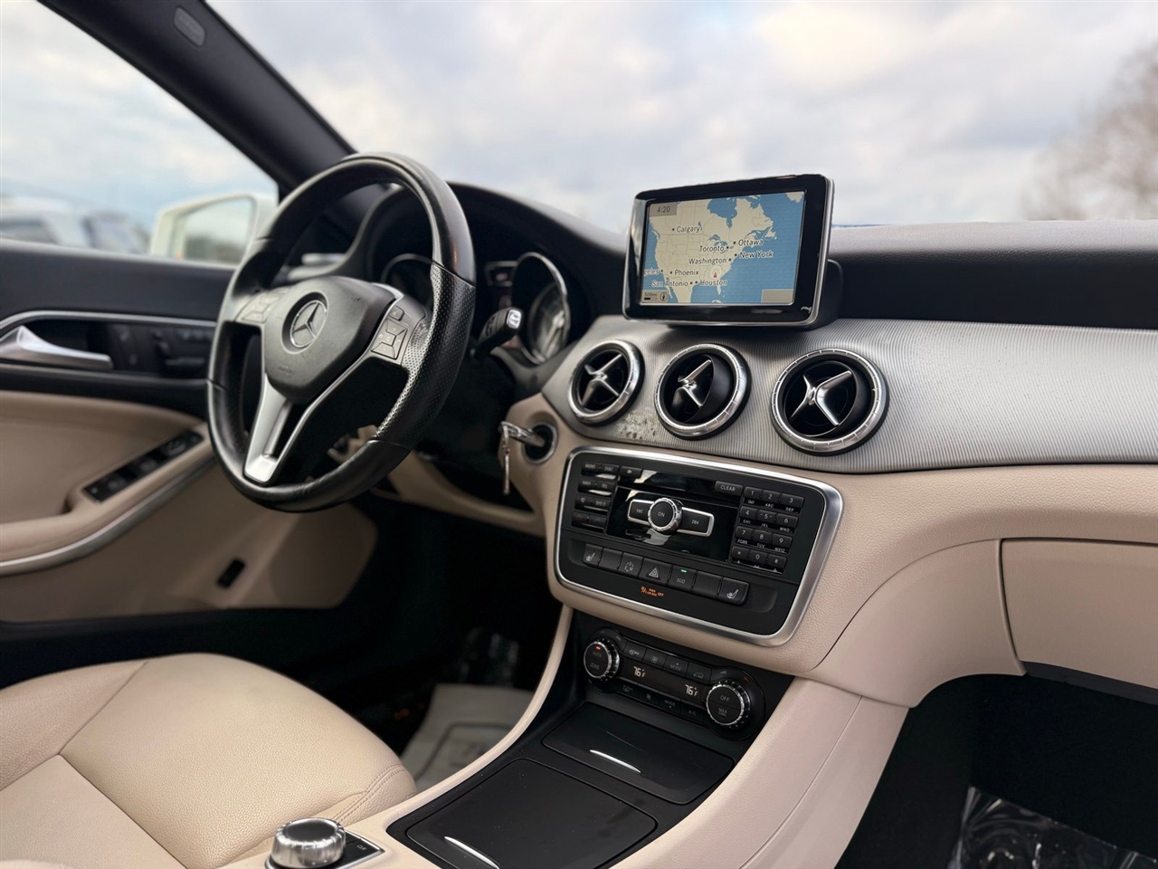 Mercedes-Benz CLA-Class 4dr Sdn CLA 250 4MATIC 2014