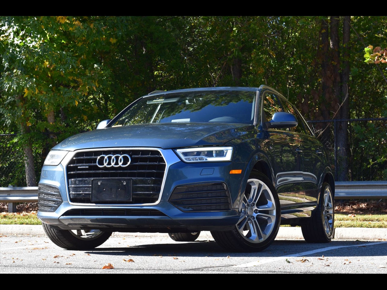 Audi Q3 2.0 TFSI Sport Premium Plus quattro AWD 2018 Audi Q3 2.0 TFSI Sport Premium Plus quattro AWD 2018