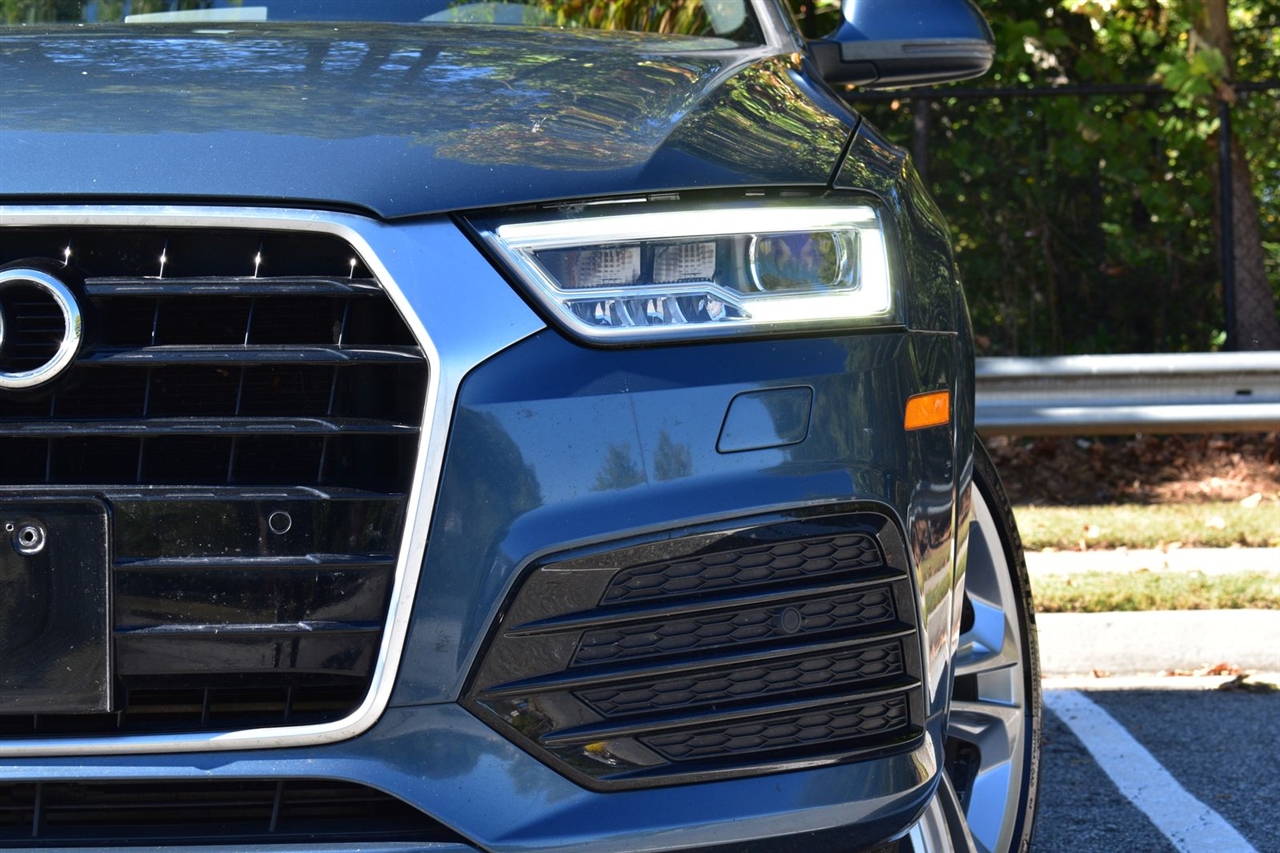 Audi Q3 2.0 TFSI Sport Premium Plus quattro AWD 2018 Audi Q3 2.0 TFSI Sport Premium Plus quattro AWD 2018