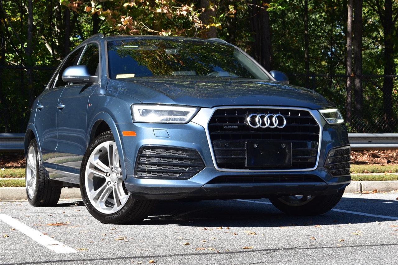 Audi Q3 2.0 TFSI Sport Premium Plus quattro AWD 2018 Audi Q3 2.0 TFSI Sport Premium Plus quattro AWD 2018