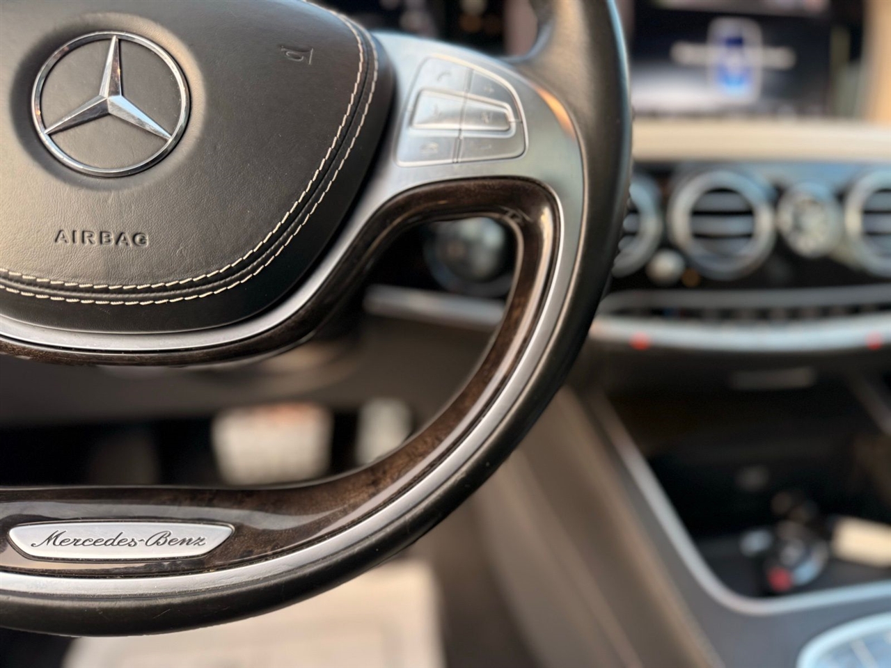 Mercedes-Benz S-Class 4dr Sdn Maybach S 600 RWD 2016