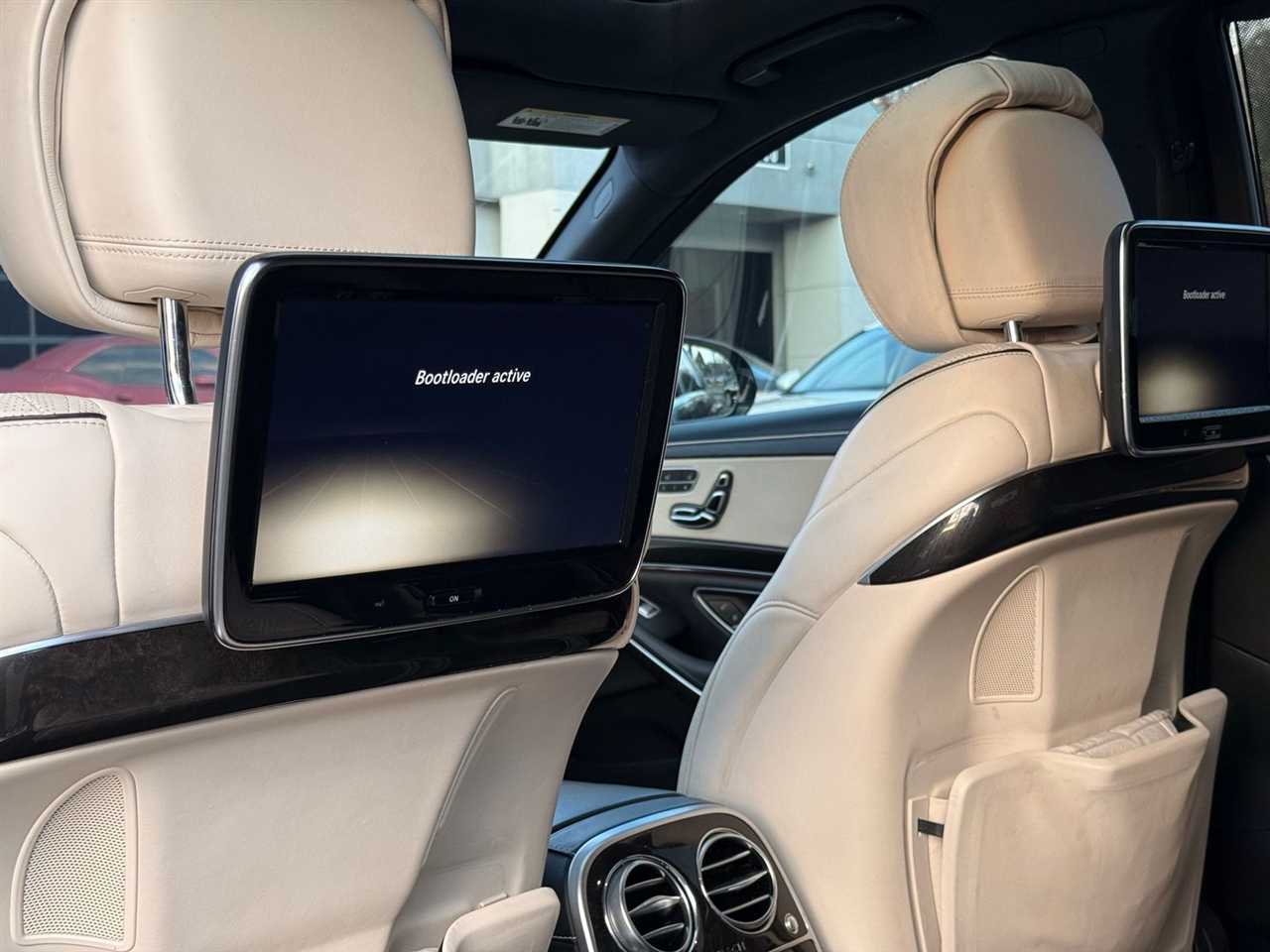 Mercedes-Benz S-Class 4dr Sdn Maybach S 600 RWD 2016