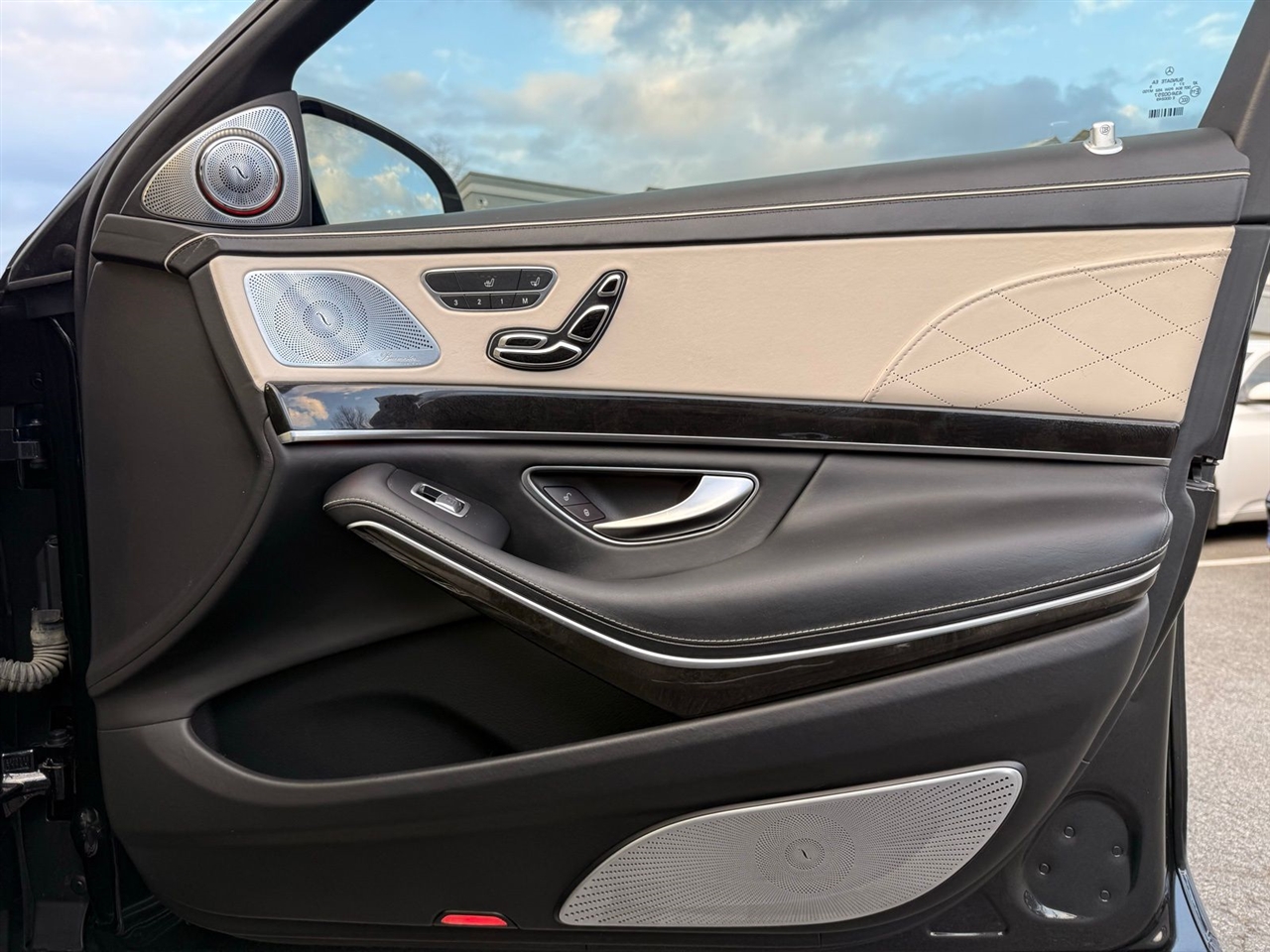 Mercedes-Benz S-Class 4dr Sdn Maybach S 600 RWD 2016