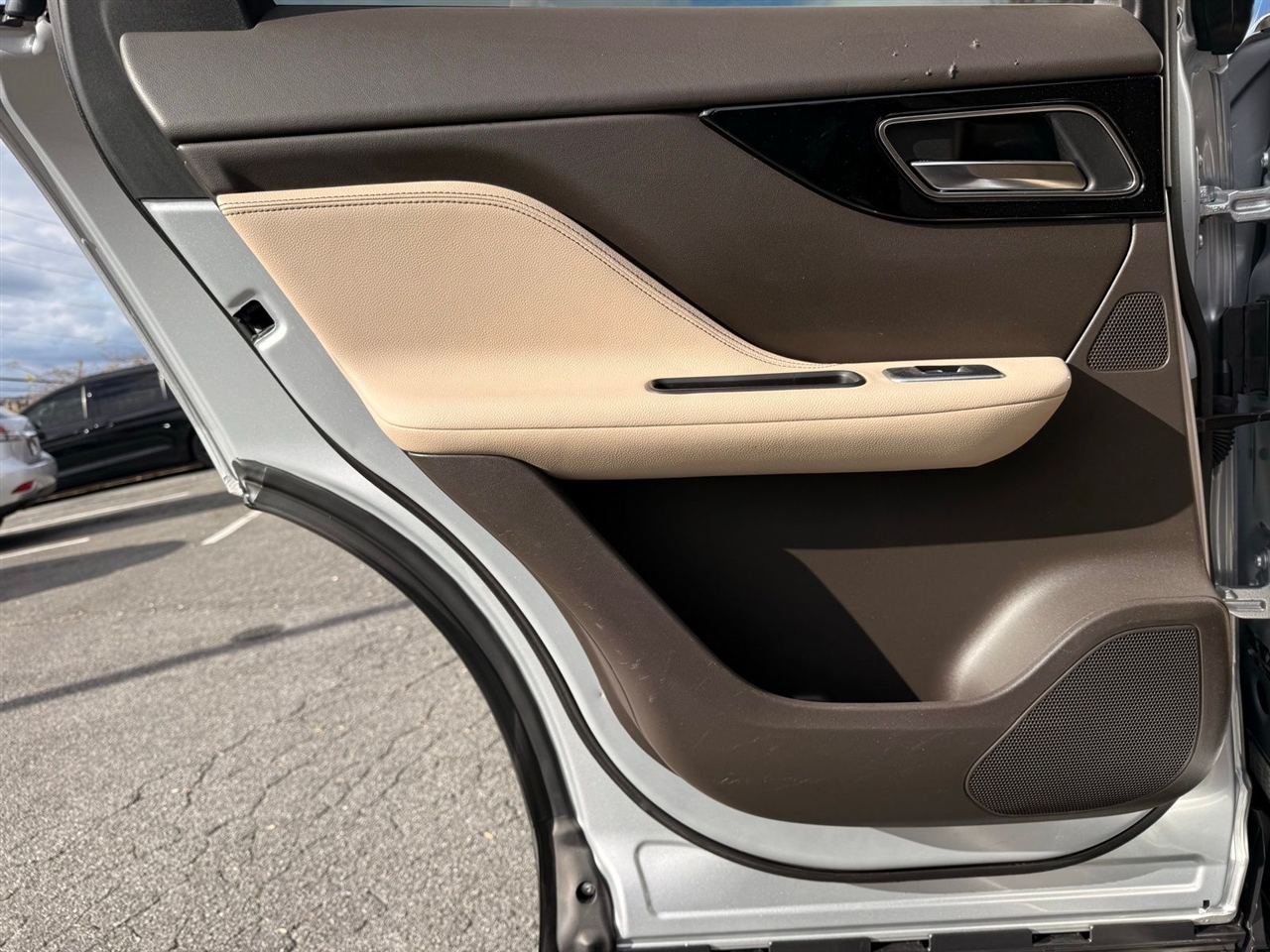 Jaguar F-Pace 25t Prestige AWD 2018