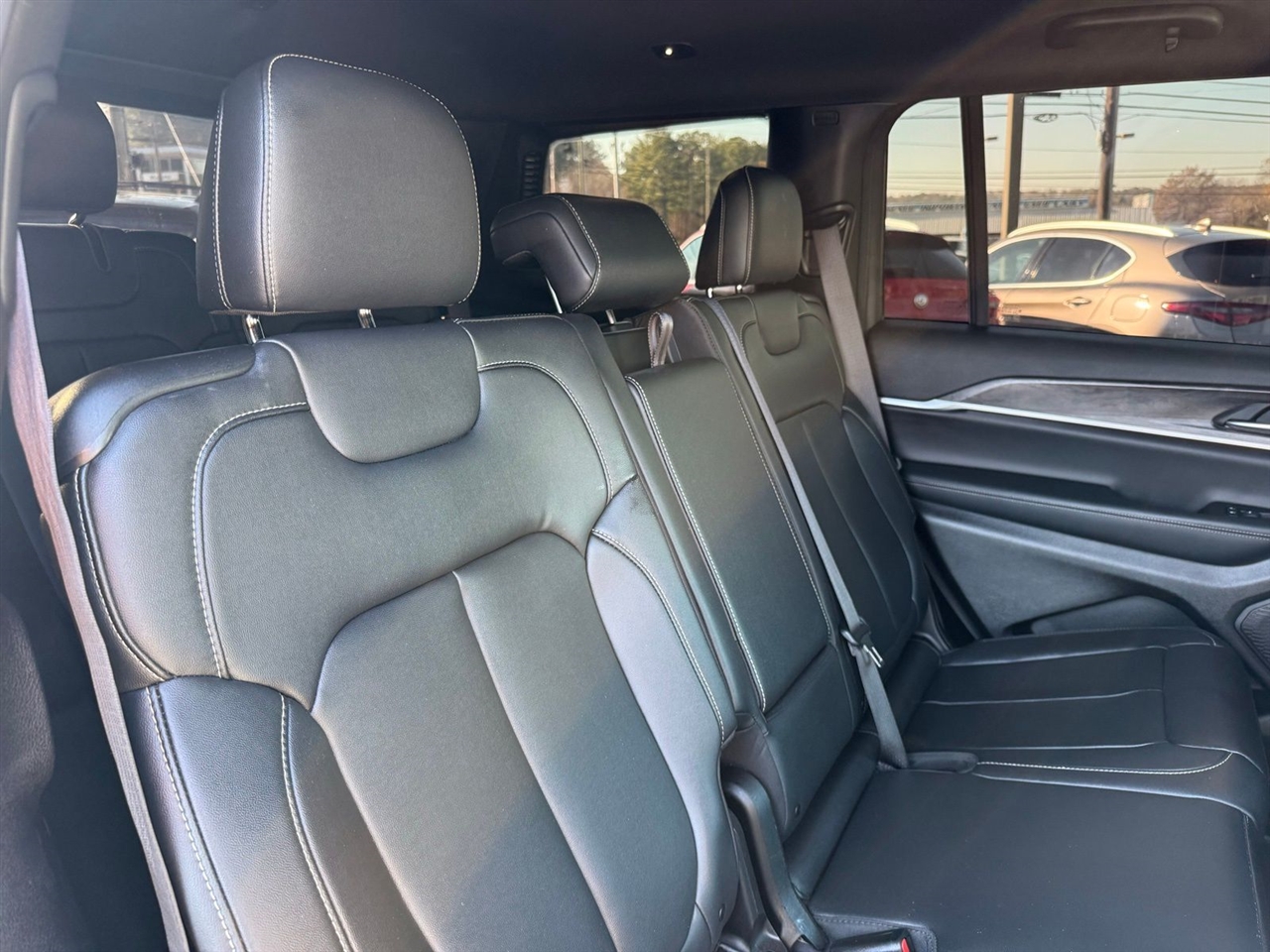 Jeep Grand Cherokee L Limited 4x2 2024