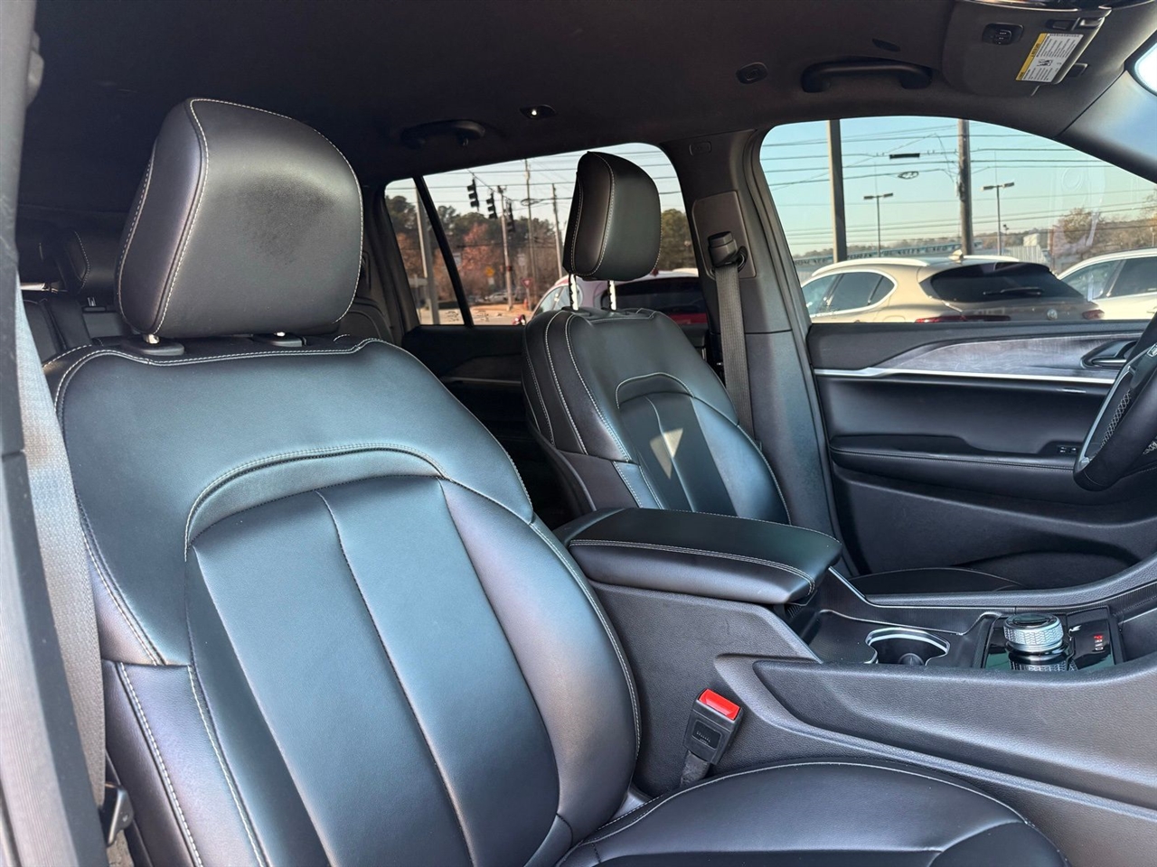 Jeep Grand Cherokee L Limited 4x2 2024