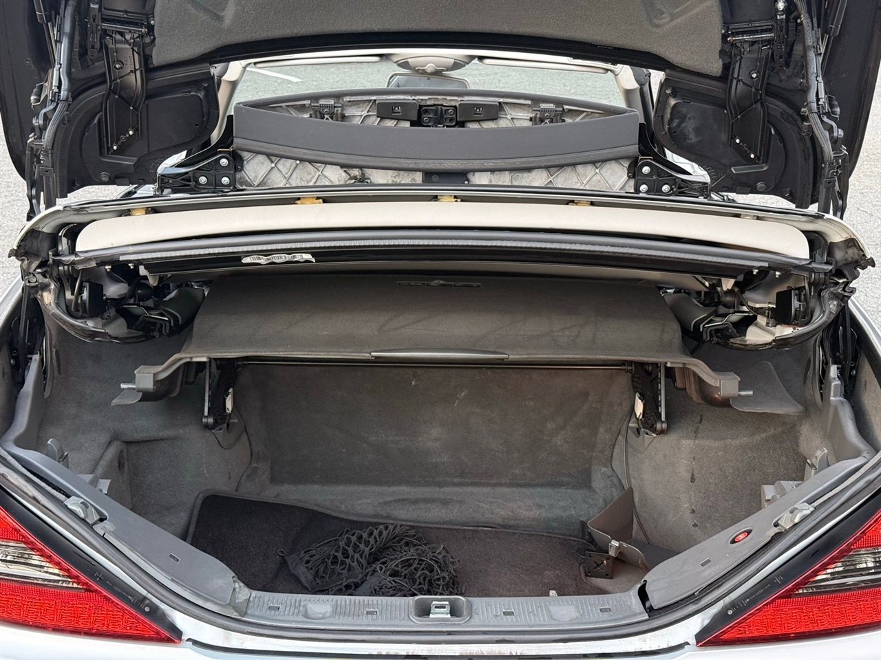 Mercedes-Benz SL-Class 2dr Roadster SL 550 2011