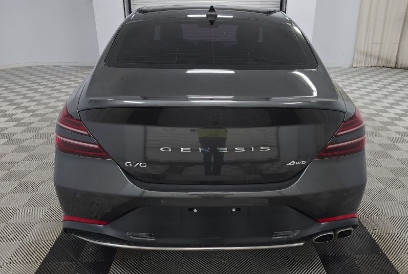 Genesis G70 2.0T AWD 2023
