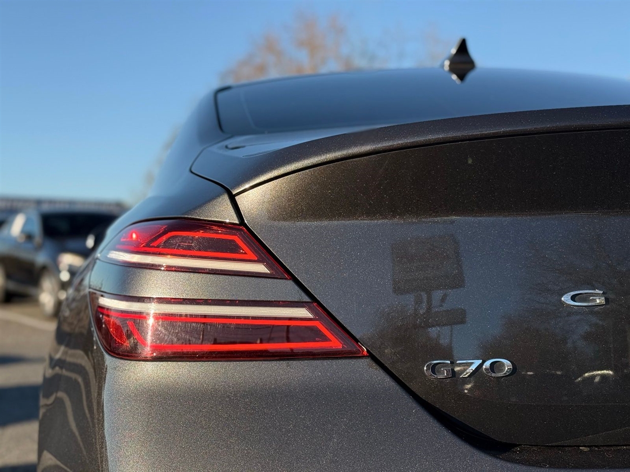 Genesis G70 2.0T AWD 2023