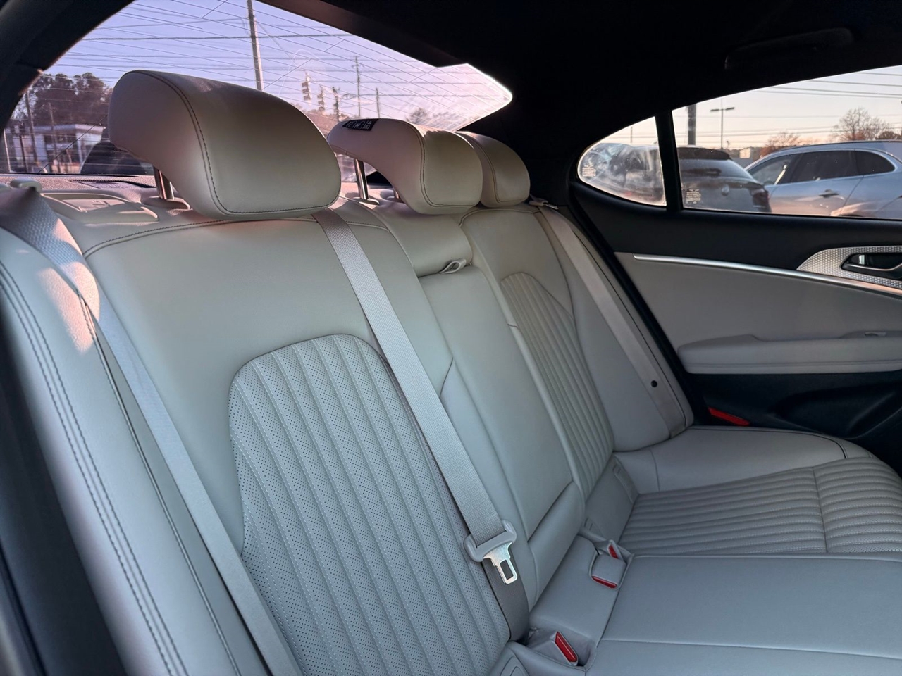 Genesis G70 2.0T AWD 2023