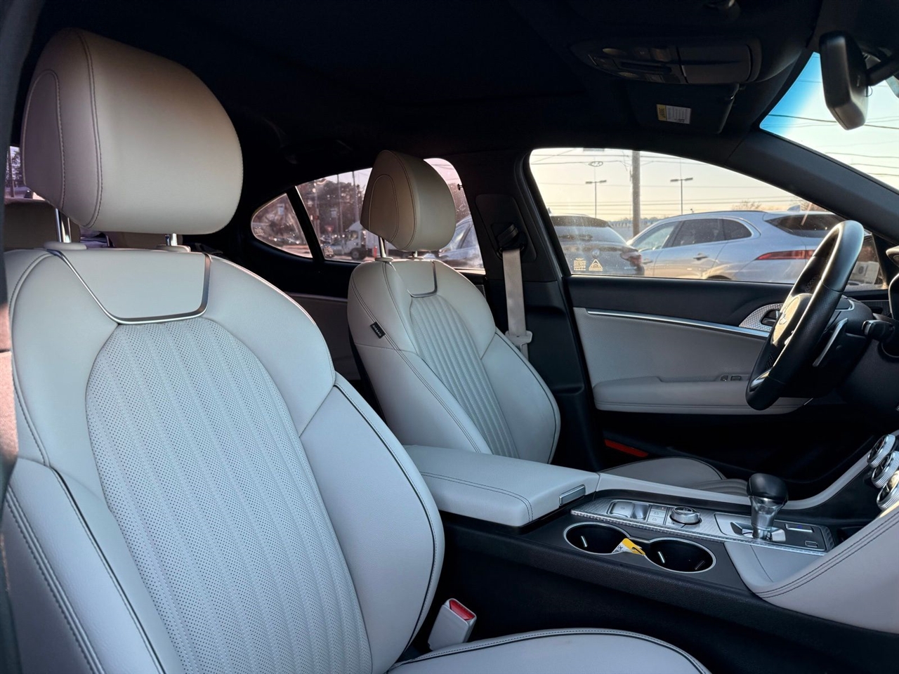 Genesis G70 2.0T AWD 2023