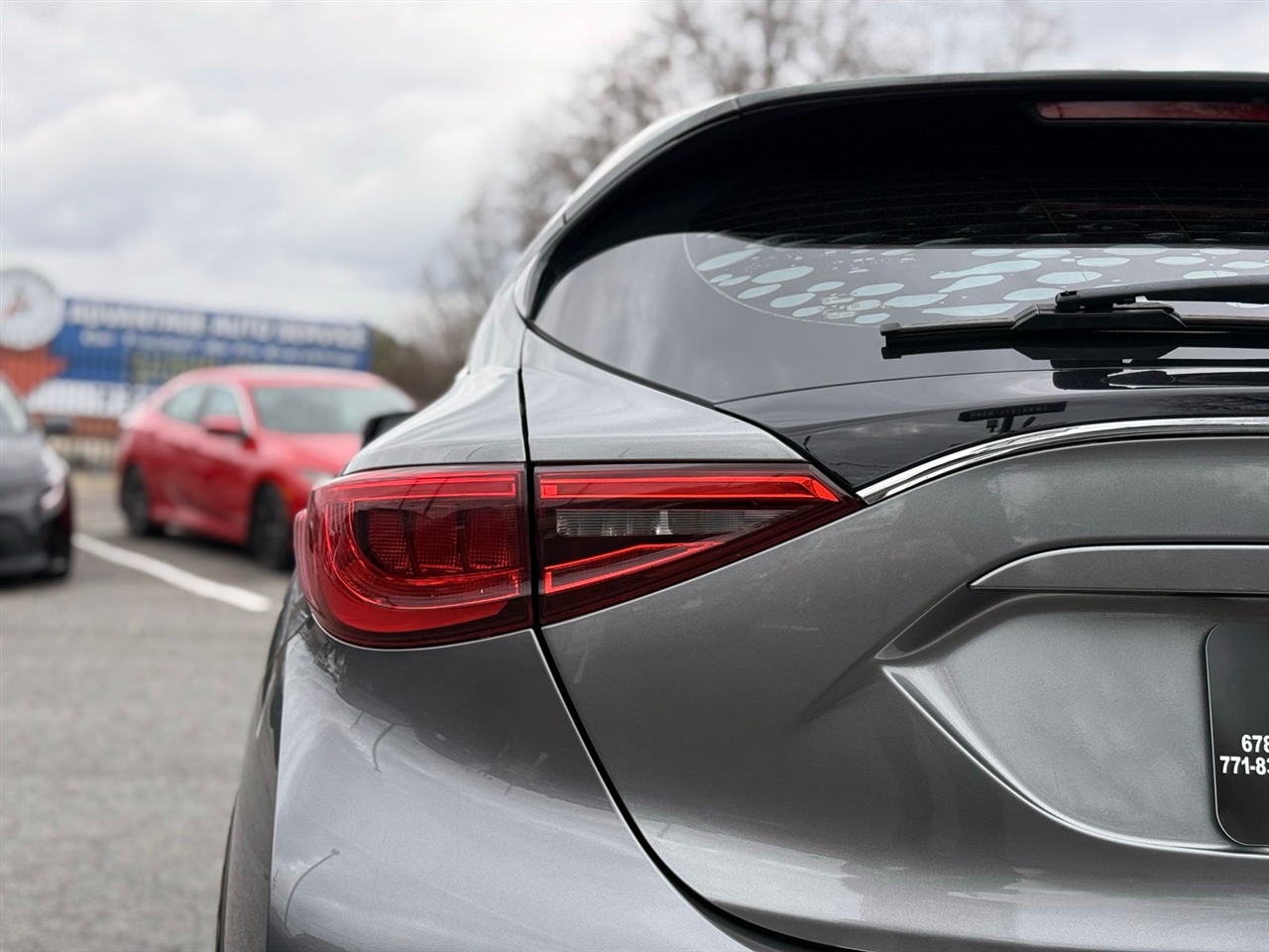 Infiniti QX30 Sport FWD 2018