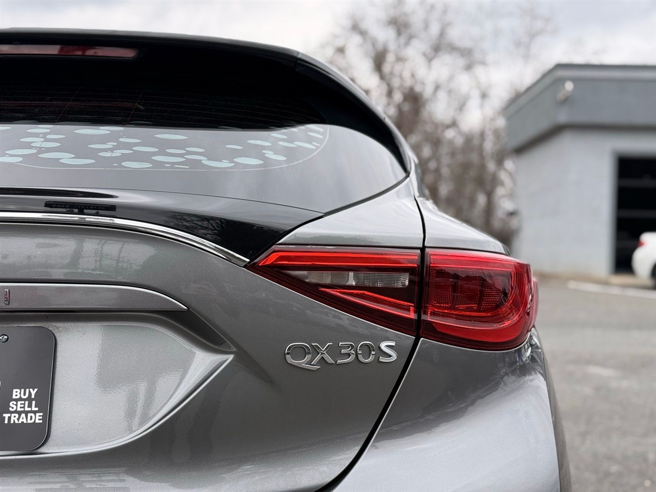 Infiniti QX30 Sport FWD 2018