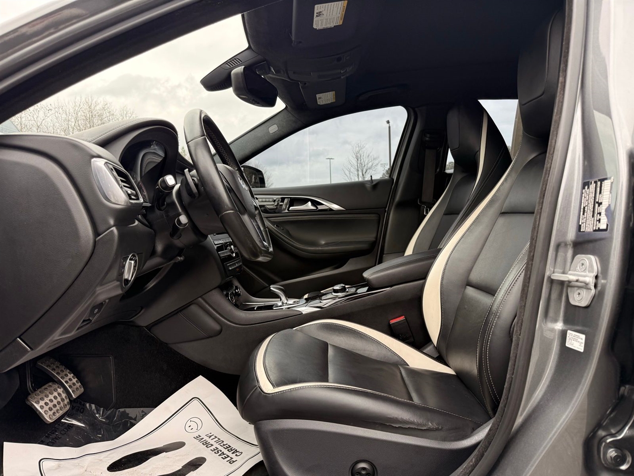 Infiniti QX30 Sport FWD 2018