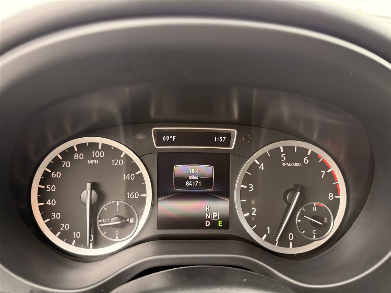 Infiniti QX30 Sport FWD 2018