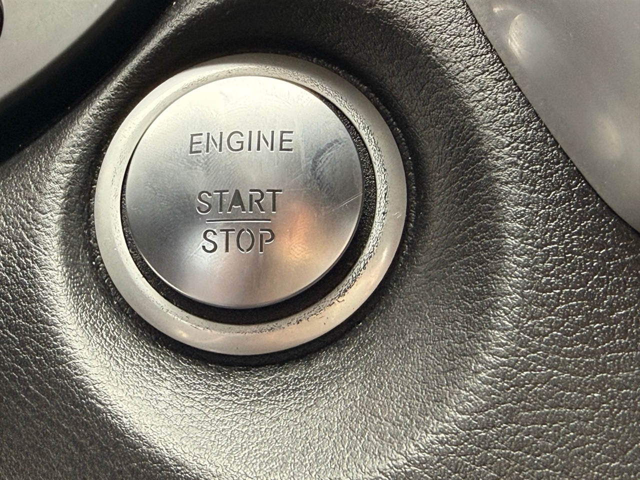 Infiniti QX30 Sport FWD 2018