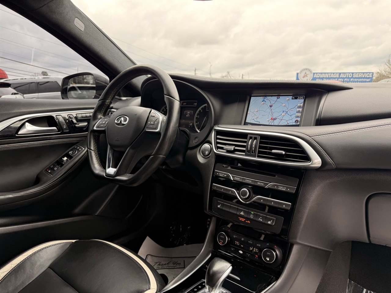 Infiniti QX30 Sport FWD 2018