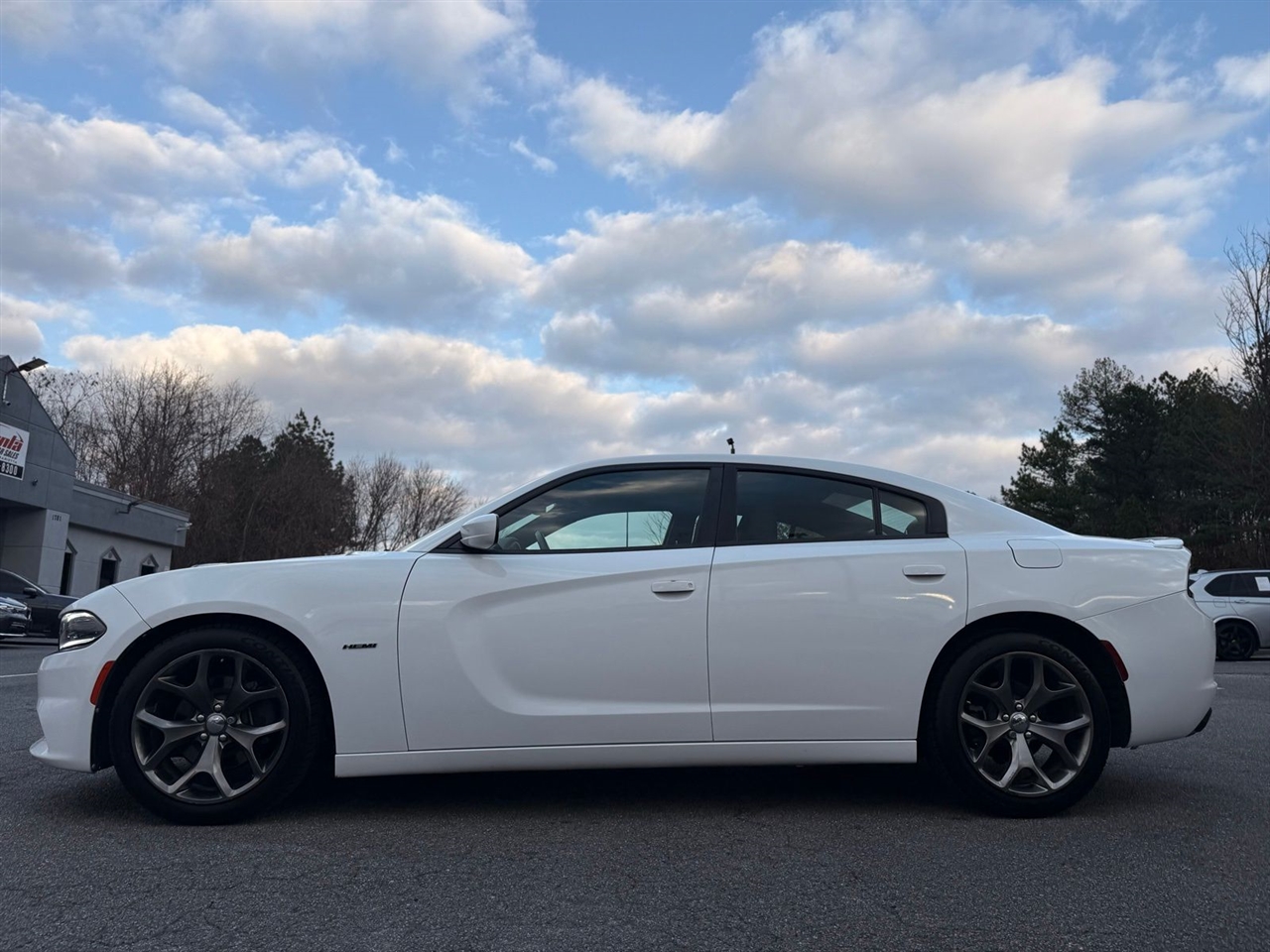 Dodge Charger 4dr Sdn RT RWD 2015