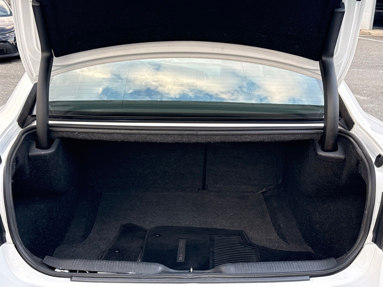 Dodge Charger 4dr Sdn RT RWD 2015