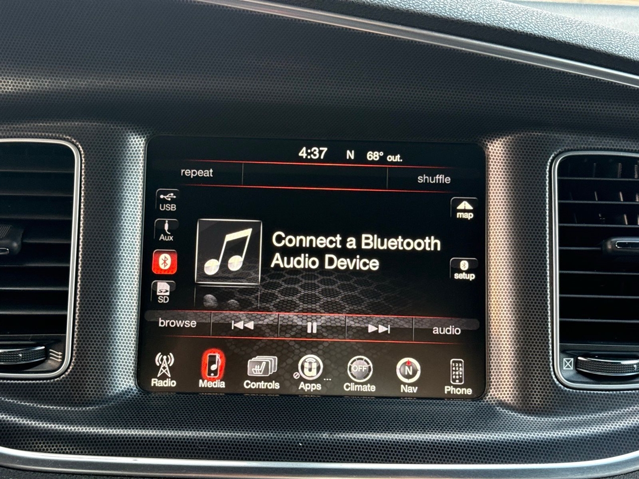 Dodge Charger 4dr Sdn RT RWD 2015