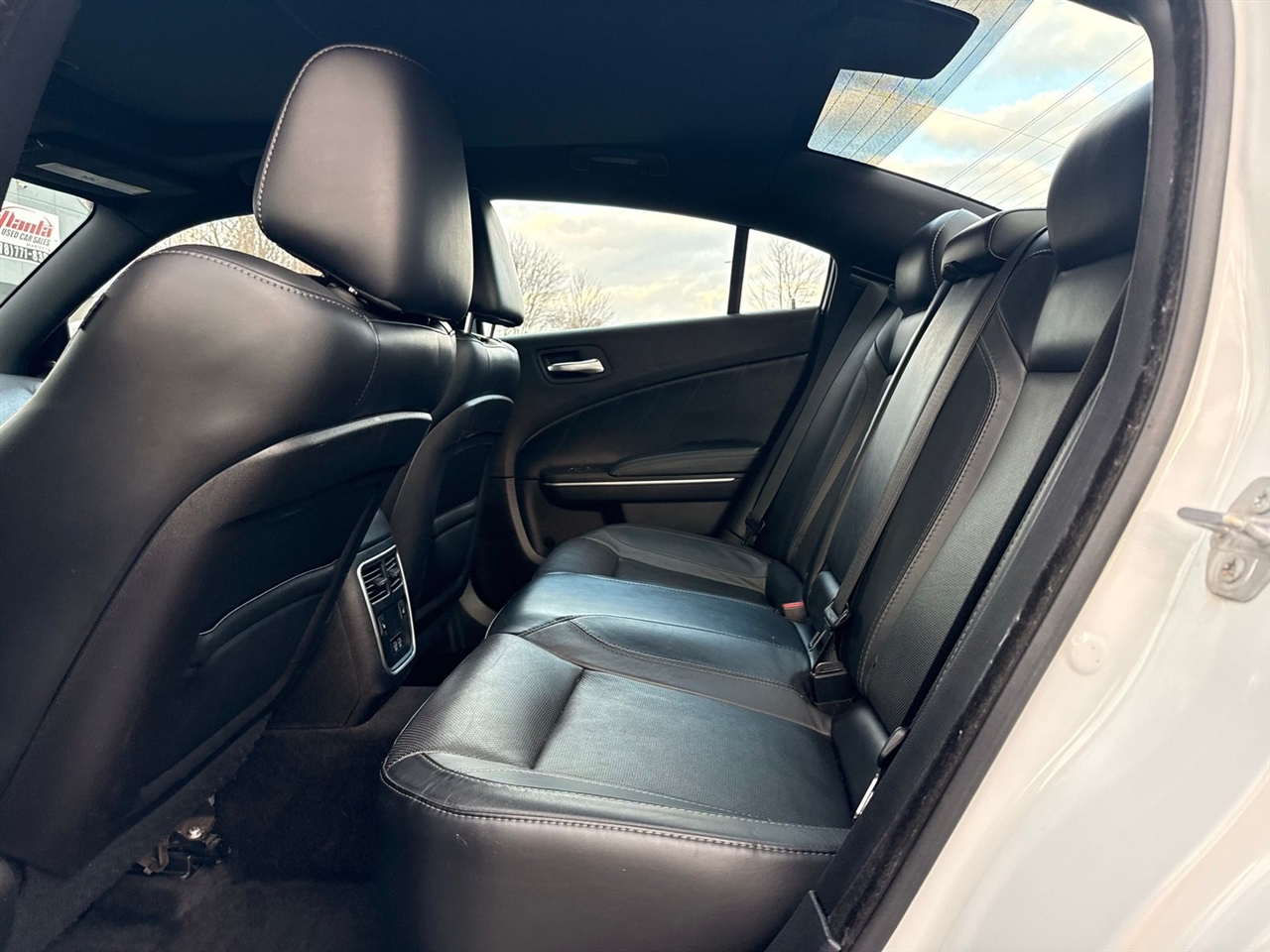 Dodge Charger 4dr Sdn RT RWD 2015