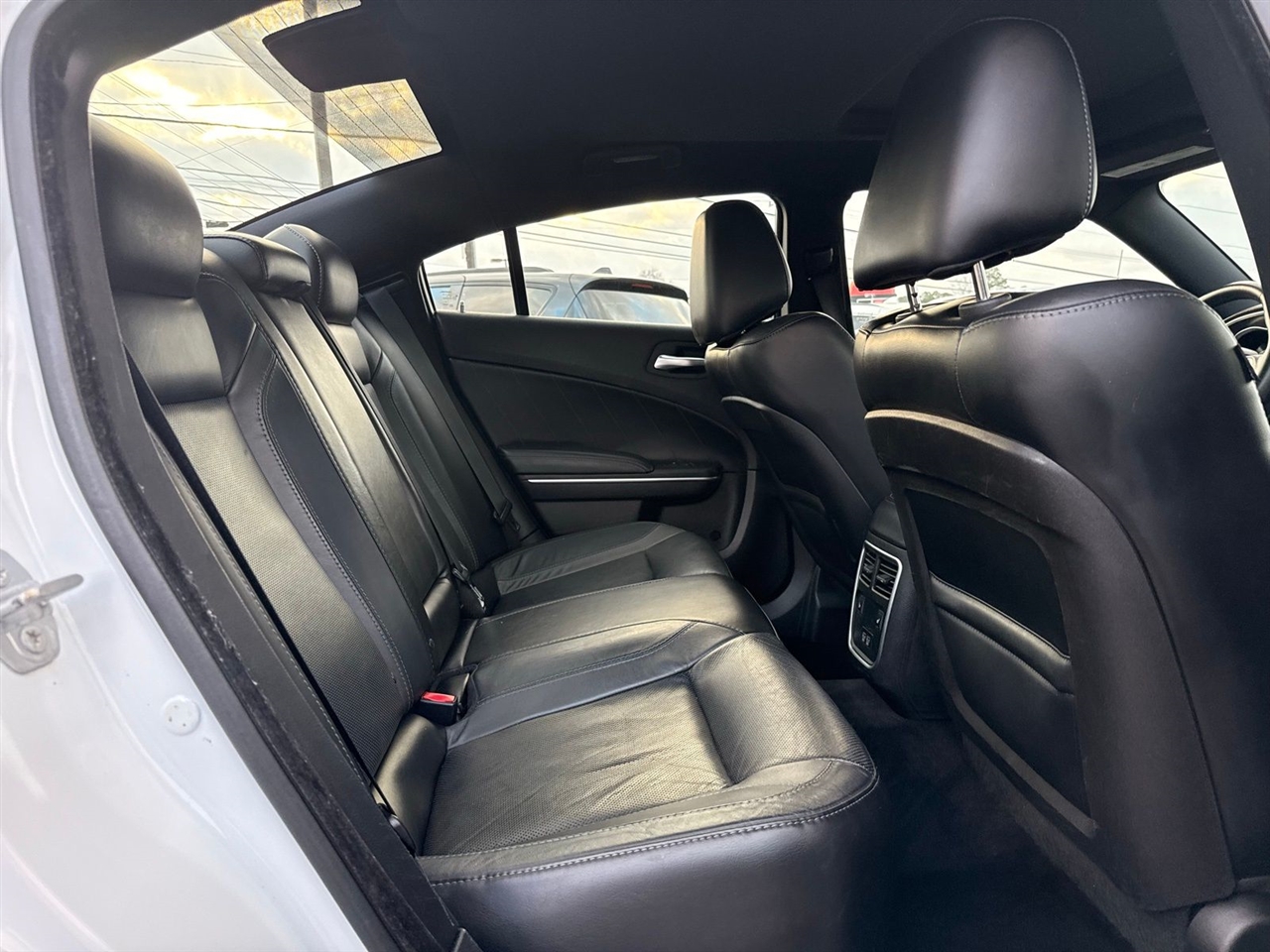 Dodge Charger 4dr Sdn RT RWD 2015