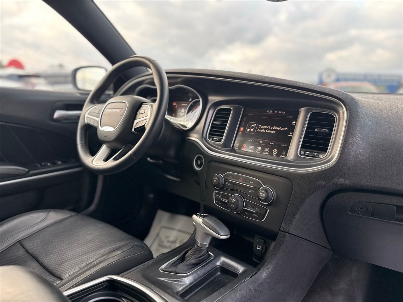 Dodge Charger 4dr Sdn RT RWD 2015