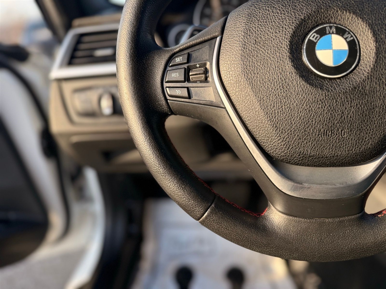 BMW 3 Series 4dr Sdn 328i xDrive AWD SULEV South Africa 2016