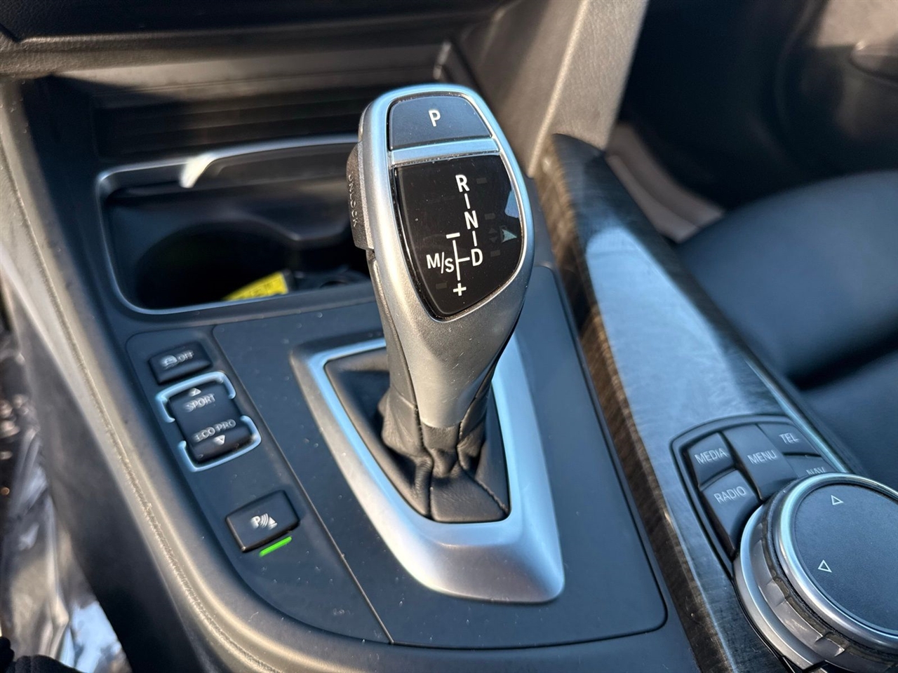 BMW 3 Series 4dr Sdn 328i xDrive AWD SULEV South Africa 2016