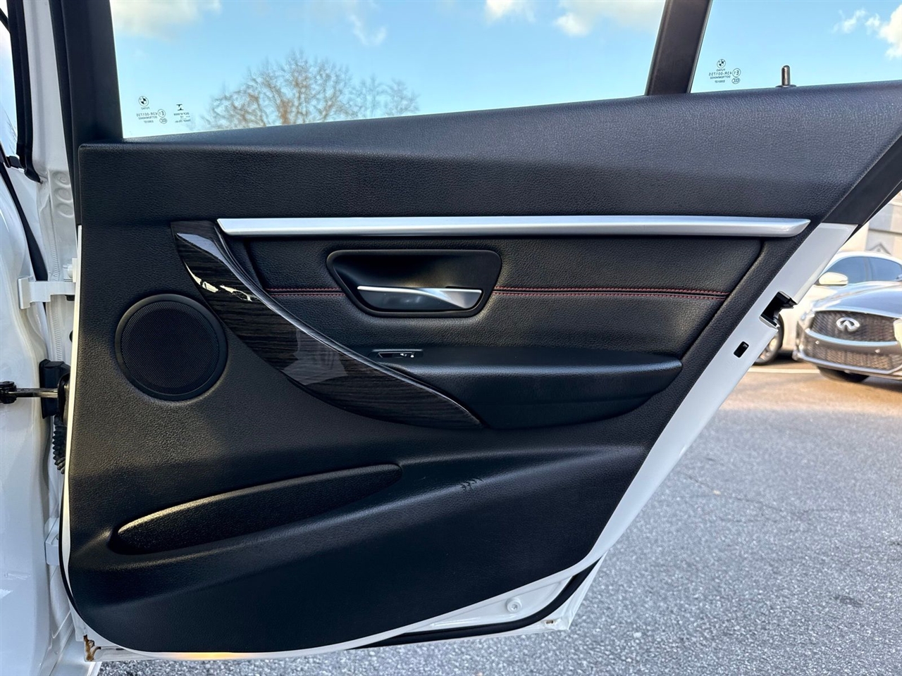 BMW 3 Series 4dr Sdn 328i xDrive AWD SULEV South Africa 2016